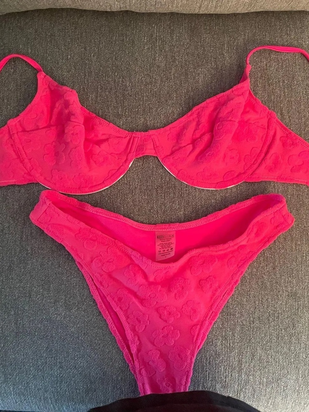 Hot Pink Floral-Texture Underwire Bikini Set